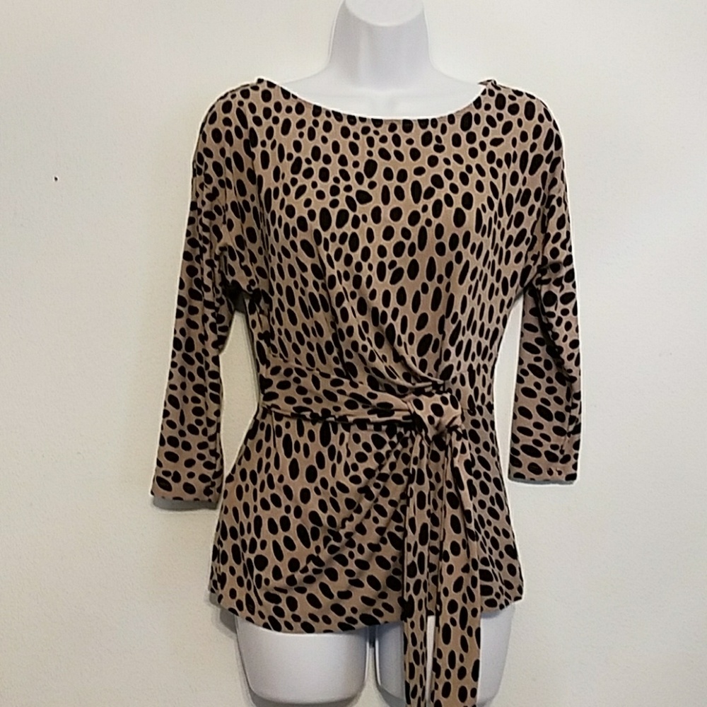 Flattering Ann Taylor S side cross over w/tie top